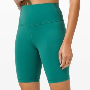 Lululemon wunder  train high rise biker short 8” in teal lagoon.